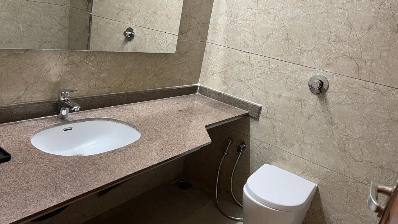 Heaven 7 Hotel & Resort Himatnagar Zewnętrze zdjęcie